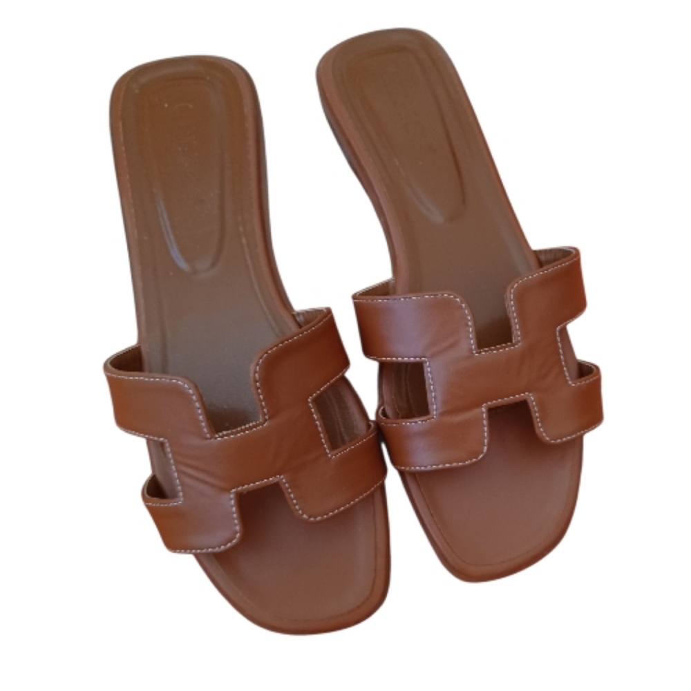 Trendy Slide Sandals - Picture 2 of 6